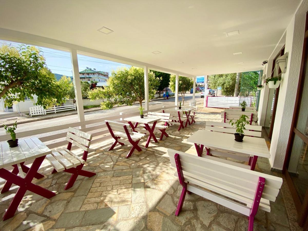 Family Hotel Haruni Ksamil Exterior foto