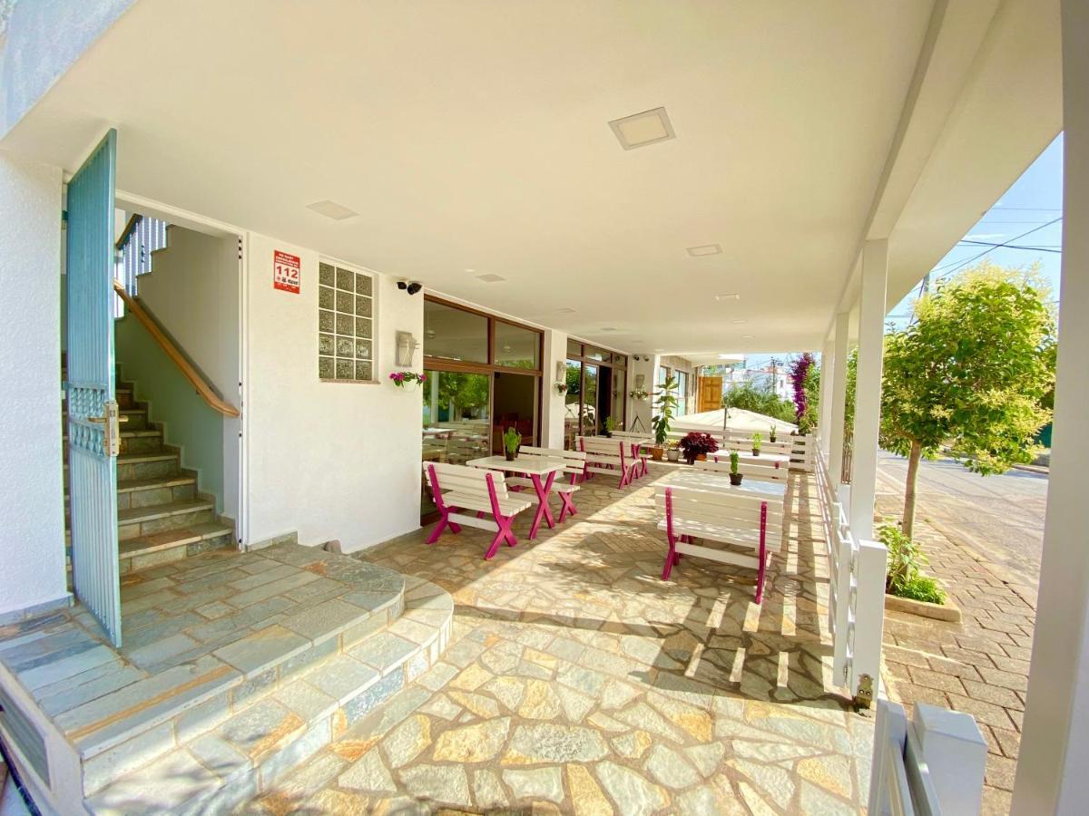 Family Hotel Haruni Ksamil Exterior foto