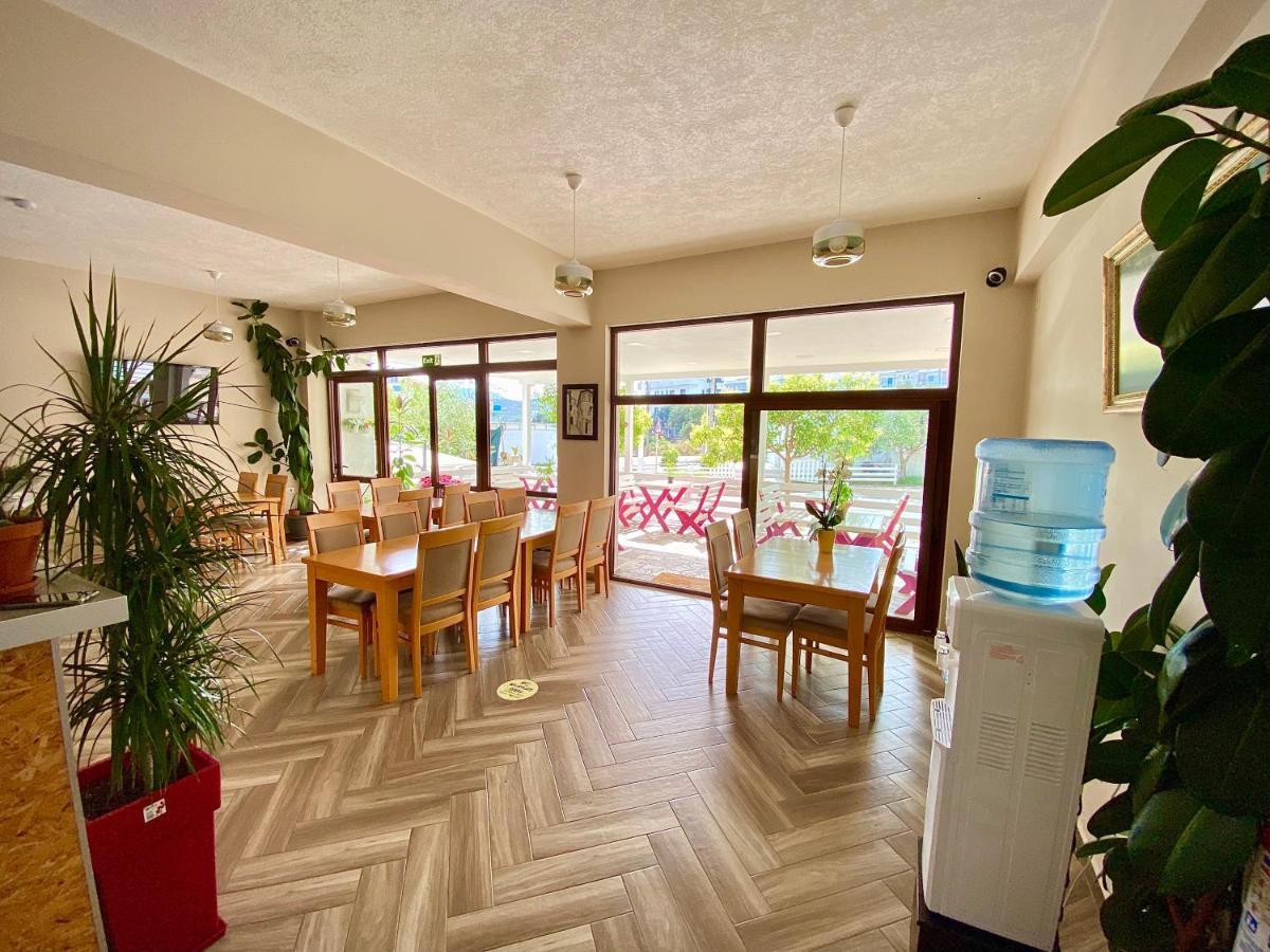 Family Hotel Haruni Ksamil Exterior foto